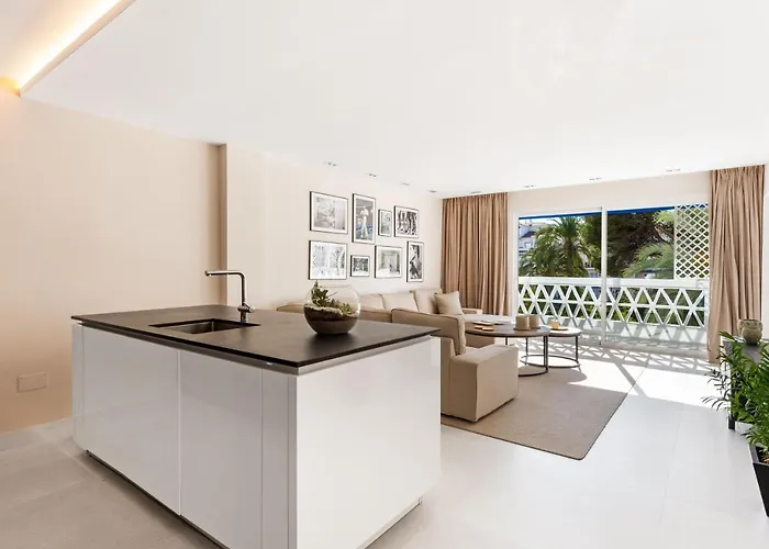 Апартаменти Lujoso De 2 En Banus Марбелья