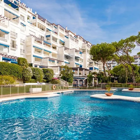 Apartamento Lujoso De 2 En Banús Marbella