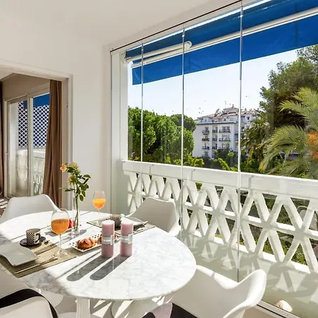 Apartamento Lujoso De 2 En Banús *