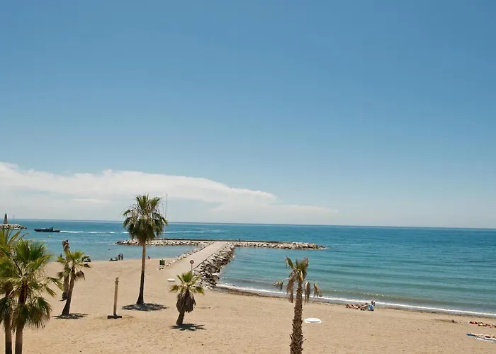 Lujoso De 2 En Banus 马尔韦利亚